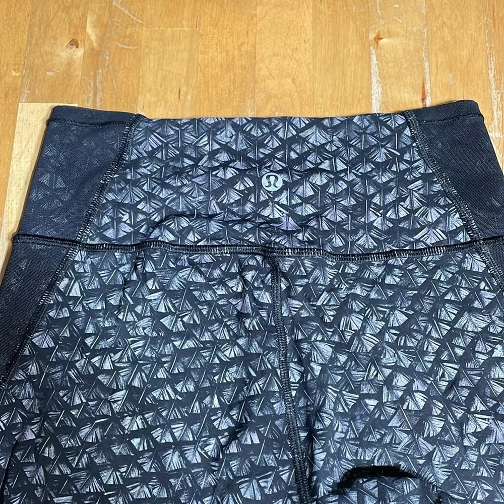 Lululemon leggings - Picture 4 of 8
